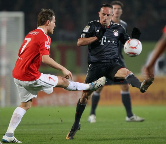 奋斗进行深 奋斗进行深